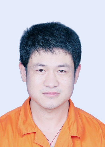 叶松辉